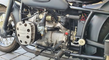KMZ K750 Seitenansicht
