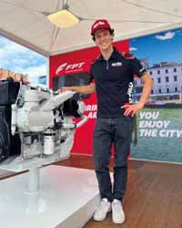 Lorenzo Savadori, Rennfahrer und Testfahrer für Aprilia Racing in der MotoGP
