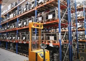 Road Show bei Meyer Motoren - Lagerhallenführung