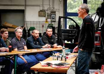 Road Show 2022 Elring & der motor bei Motoren Hildebrandt