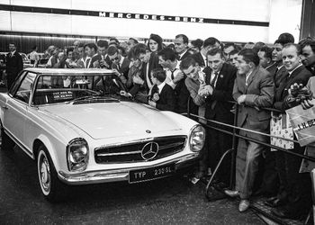 Präsentation auf der Internationalen AutomobilAusstellung (IAA)