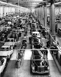 Produktion des Mercedes-Benz