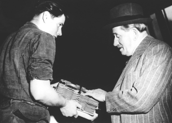 Herbert Linge (links) und Ferdinand Porsche, 1949.